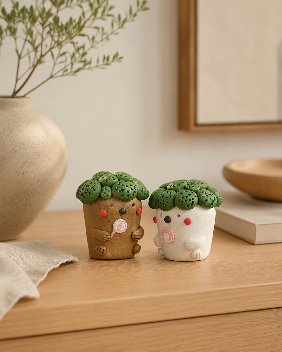 Lotus Pod Ceramic Creature Figurine Set - angle front
